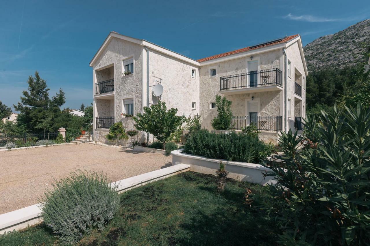 Hedon-Stone Appartement Starigrad Paklenica Buitenkant foto