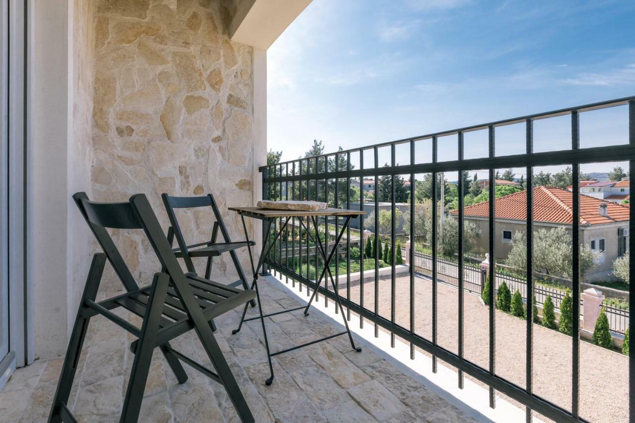 Hedon-Stone Appartement Starigrad Paklenica Buitenkant foto