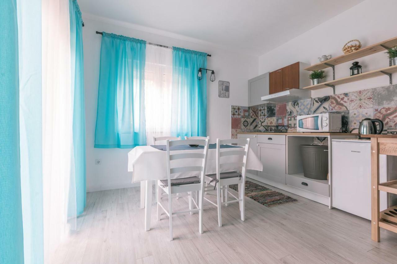 Hedon-Stone Appartement Starigrad Paklenica Buitenkant foto