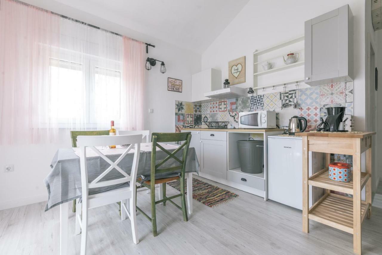 Hedon-Stone Appartement Starigrad Paklenica Buitenkant foto