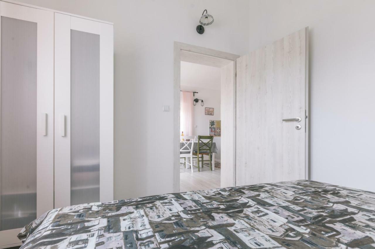 Hedon-Stone Appartement Starigrad Paklenica Buitenkant foto